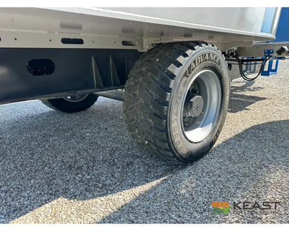 Penta 6740 Feed Wagon 650 Cu Ft Capacity 3’ Conveyor EZ2800 Scale - Feed Wagons