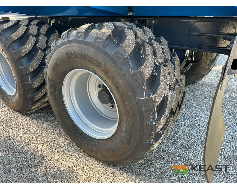 Penta DB60 Dump Trailer 2050 Cu Ft 1640 Bushel Tridem Axle Hyd Tailgate - Dump Trailers