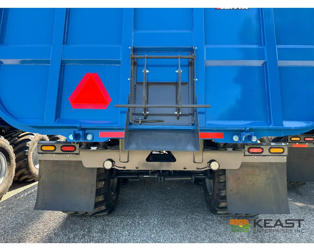 Penta DB60 Dump Trailer 2050 Cu Ft 1640 Bushel Tridem Axle Hyd Tailgate - Dump Trailers