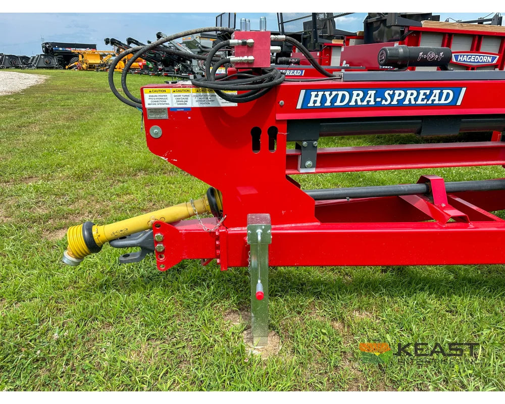 Hagedorn 5440 Manure Spreader 684 Cu Ft Heaped Capacity 500/50R22.5 Tires Manure Spreaders