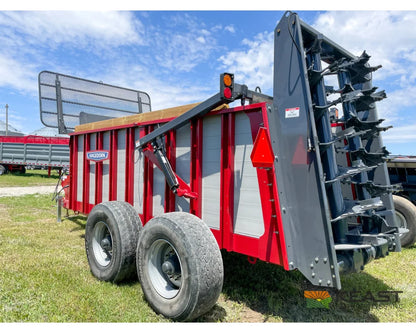 Hagedorn V 475 Manure Spreader 478 Cu Ft Heaped Capacity - Manure Spreaders