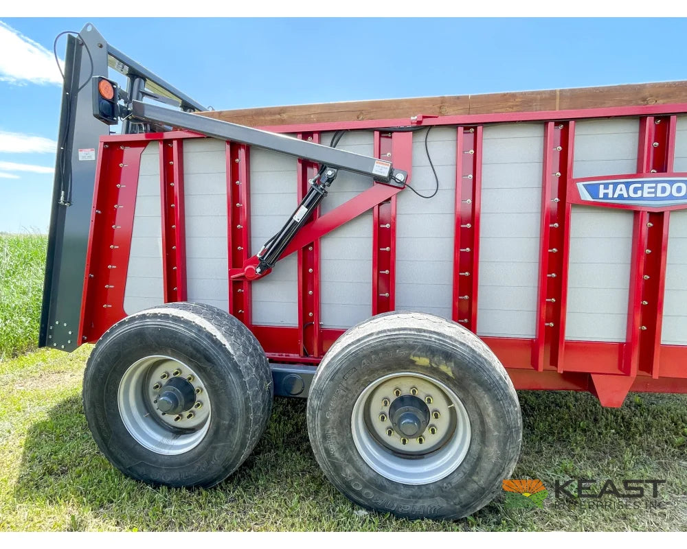 Hagedorn V 475 Manure Spreader 478 Cu Ft Heaped Capacity - Manure Spreaders