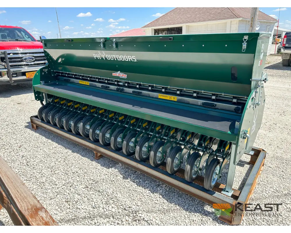 PH Outdoors G10 10’ No Till Drill 16 Rows 7.5’’ Spacing Great for Food Plots Hunting and Farms Drills and Seeders