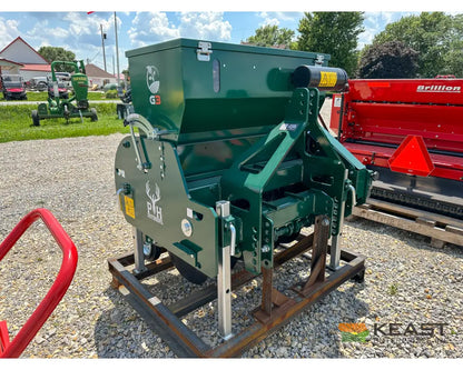 PH Outdoors G3 3’ No Till Drill - 5 Rows 7.5’’ Spacing Great for Food Plots Hunting and Farms Drills and Seeders