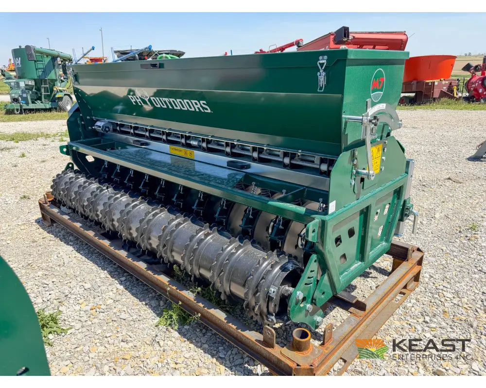 PH Outdoors M7 82’’ No Till Drill 11 Rows 7.5’’ Spacing Great for Food Plots Hunting and Farms - Drills and Seeders