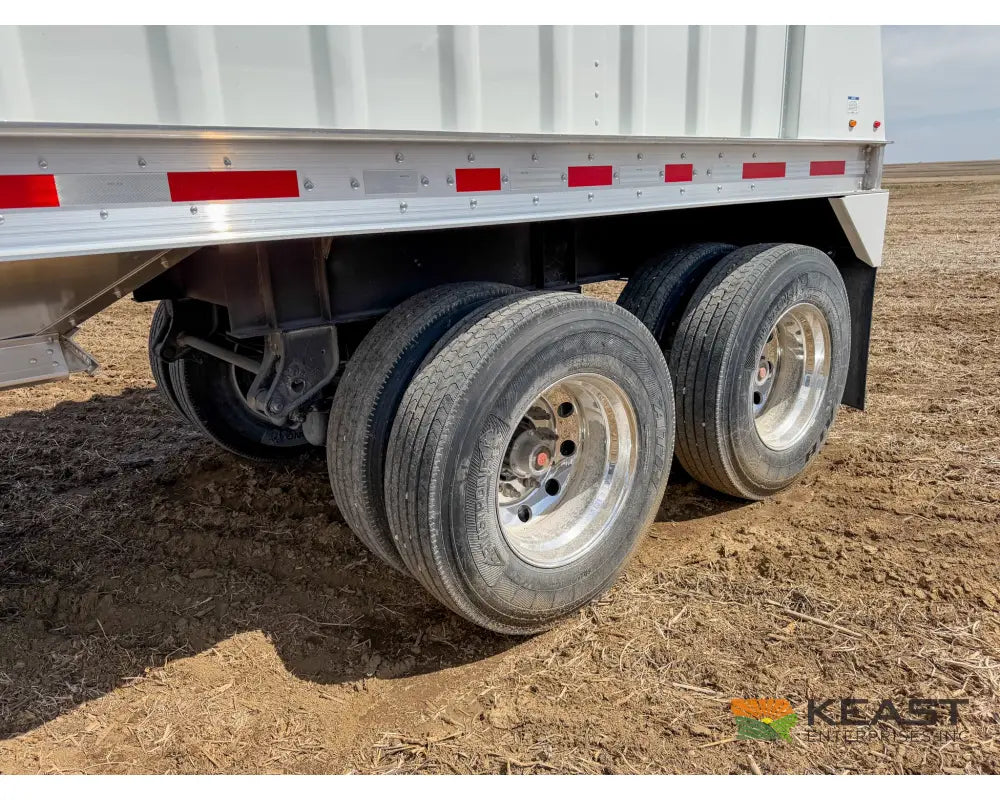 Neville 40’ Aluminum Hopper Bottom Grain Trailer Electric Tarp - Grain Trailers