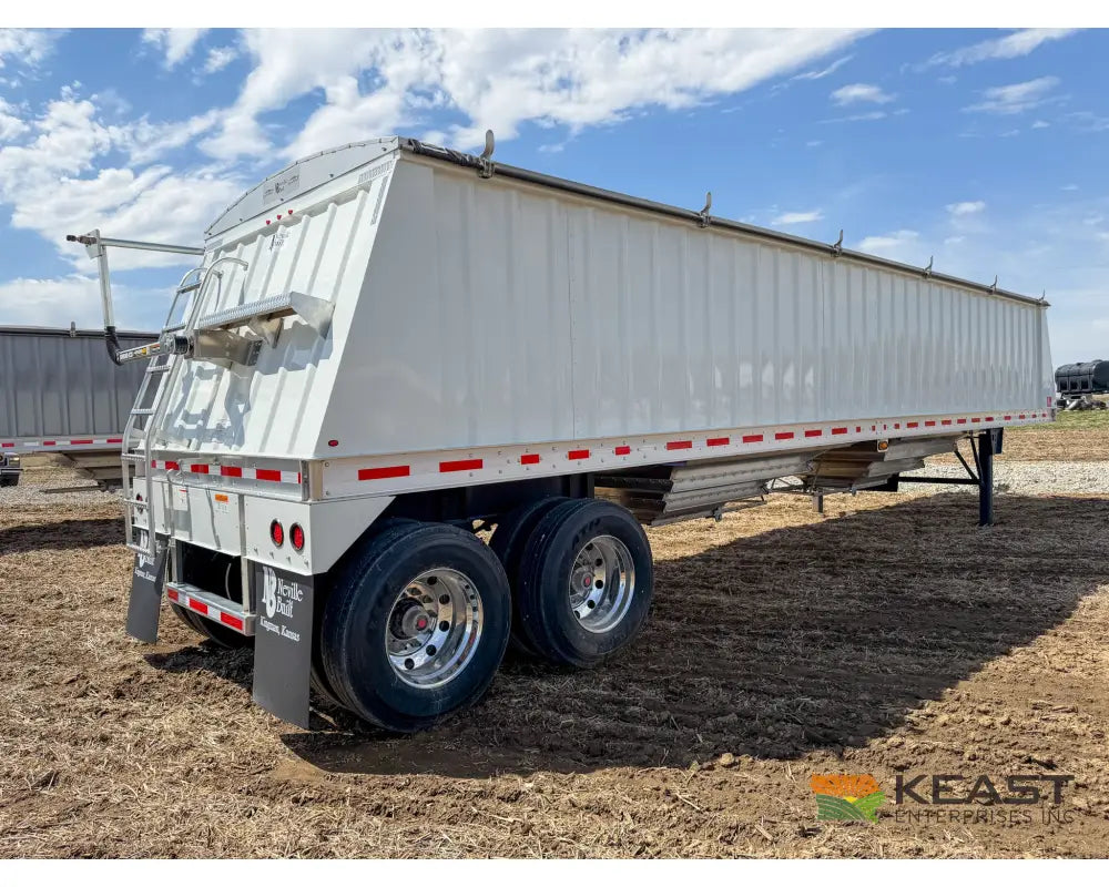 Neville 40’ Aluminum Hopper Bottom Grain Trailer Electric Tarp - Grain Trailers