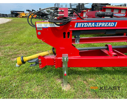 Hagedorn 5440 Manure Spreader 684 Cu Ft Heaped Capacity 500/50R22.5 Tires Manure Spreaders