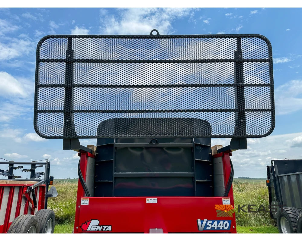 Hagedorn 5440 Manure Spreader 684 Cu Ft Heaped Capacity 500/50R22.5 Tires Manure Spreaders