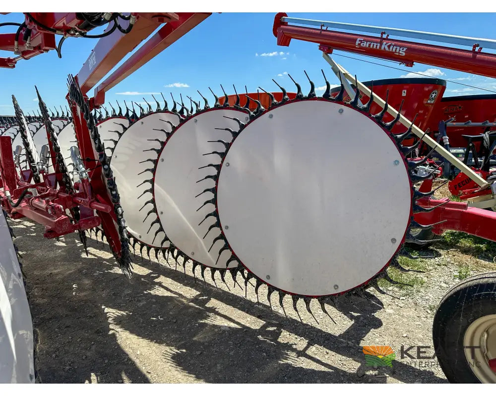 Rowse Ultimate 27 Wheel Field Rake - Center Kicker Wheels Front Castor Wheels Hay Rakes