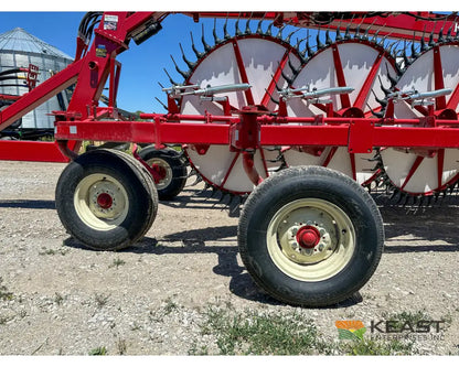 Rowse Ultimate 27 Wheel Field Rake - Center Kicker Wheels Front Castor Wheels Hay Rakes