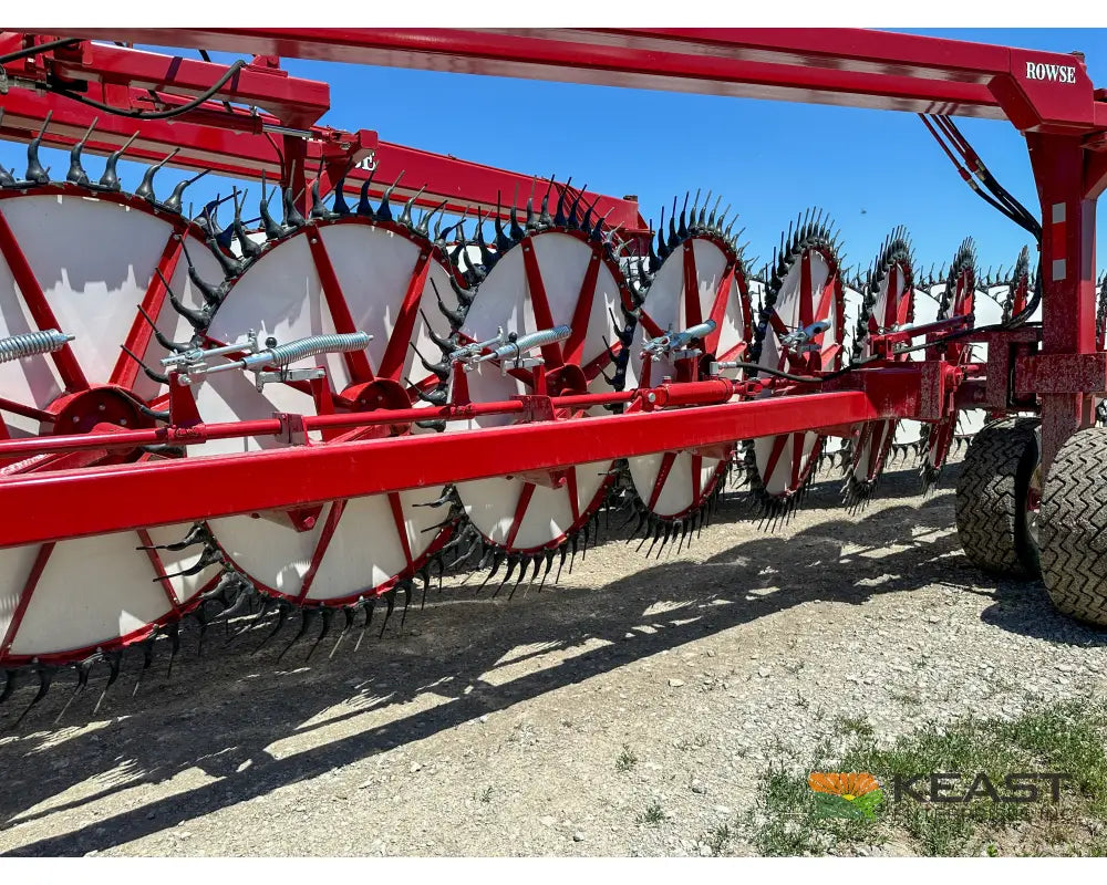 Rowse Ultimate 27 Wheel Field Rake - Center Kicker Wheels Front Castor Wheels Hay Rakes