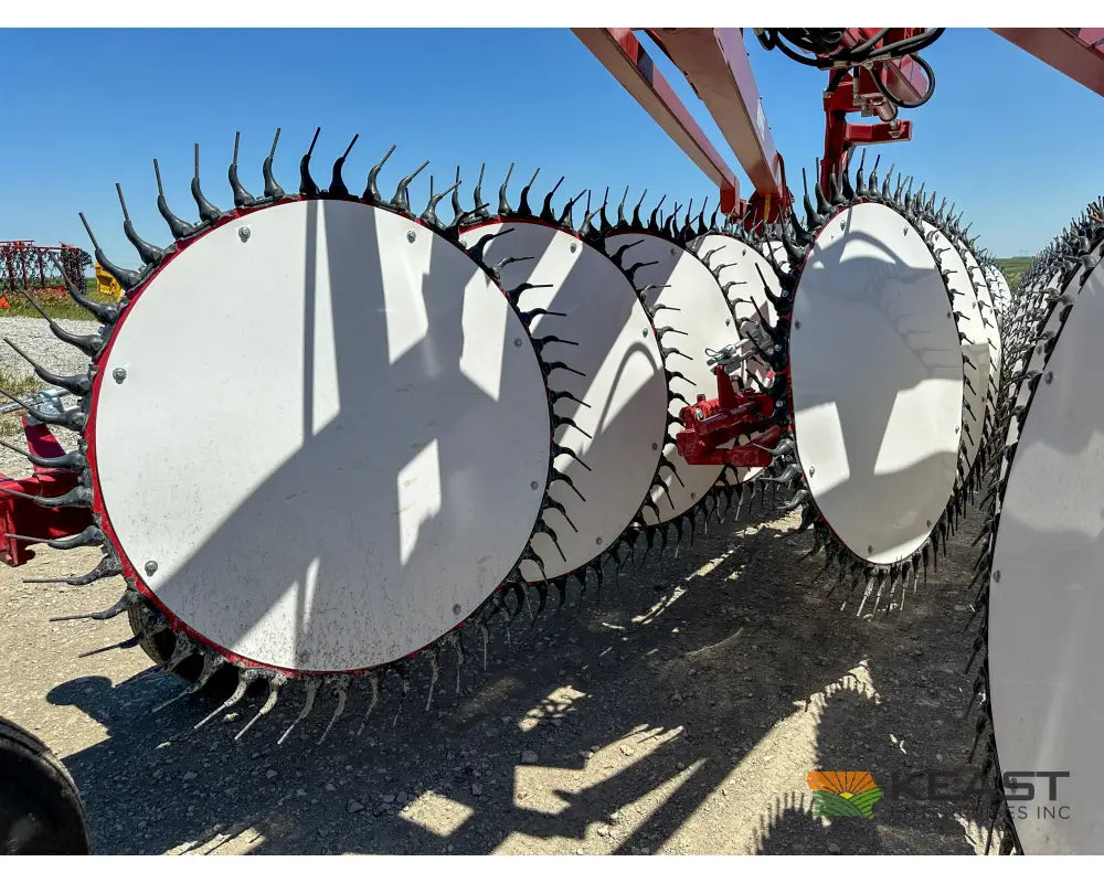 Rowse Ultimate 27 Wheel Field Rake - Center Kicker Wheels Front Castor Wheels Hay Rakes