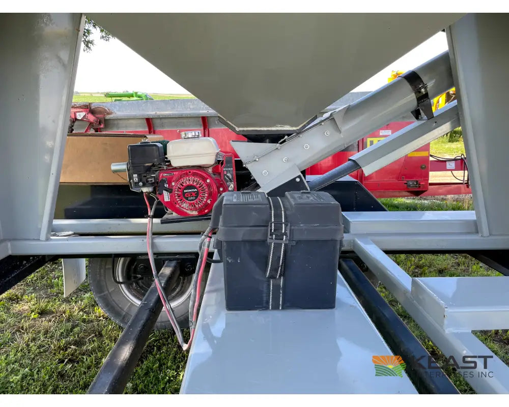 Speed King 160 Bulk Seed Tender Wireless Controls Electric Start Gas Engine Tarp Seed Tenders