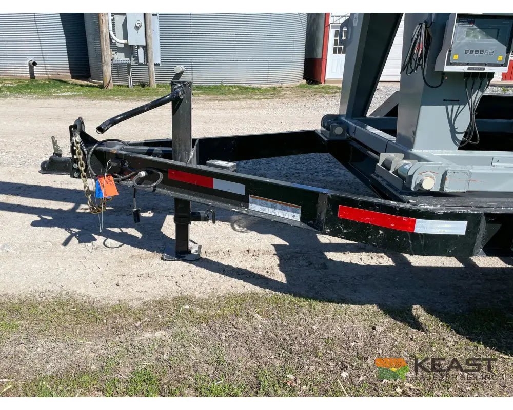 Speed King 240 Bulk Seed Tender - Wireless Controls Electric Start Gas Engine Tarp Seed Tenders