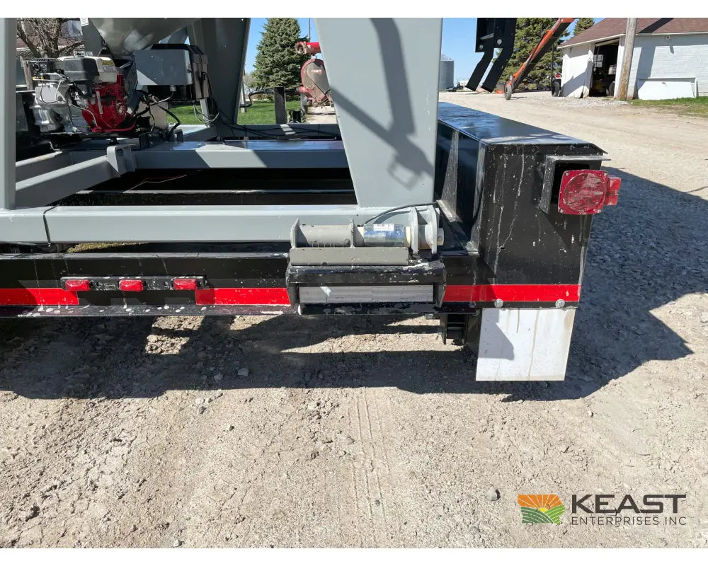 Speed King 240 Bulk Seed Tender - Wireless Controls Electric Start Gas Engine Tarp Seed Tenders