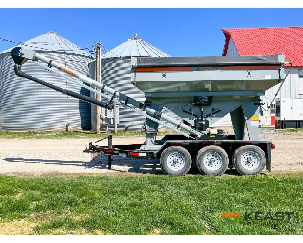 Speed King 240 Bulk Seed Tender - Wireless Controls Electric Start Gas Engine Tarp Seed Tenders