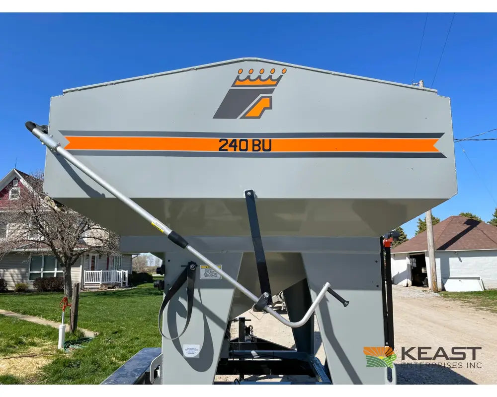 Speed King 240 Bulk Seed Tender - Wireless Controls Electric Start Gas Engine Tarp Seed Tenders