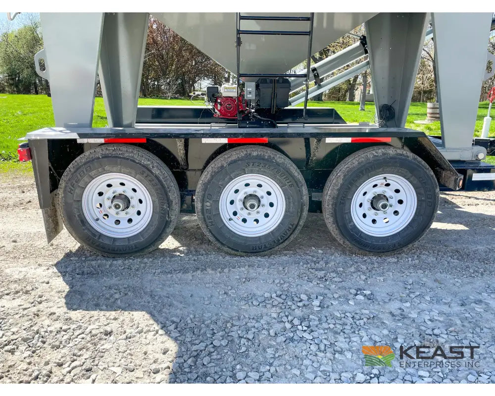 Speed King 240 Bulk Seed Tender - Wireless Controls Electric Start Gas Engine Tarp Seed Tenders