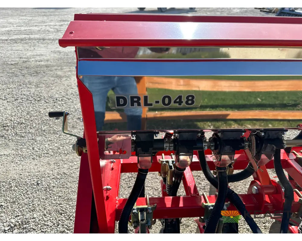 Tar River DRL048 48’’ Seeder 7 Openers Category I Hitch - Drills and Seeders