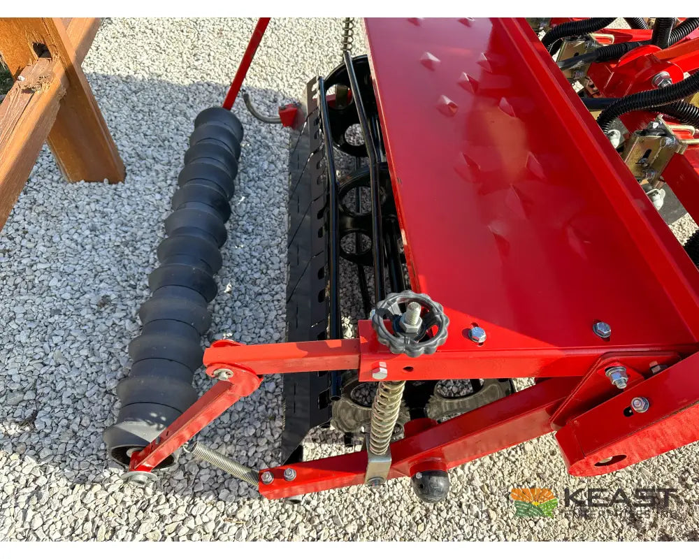 Tar River DRL048 48’’ Seeder 7 Openers Category I Hitch - Drills and Seeders