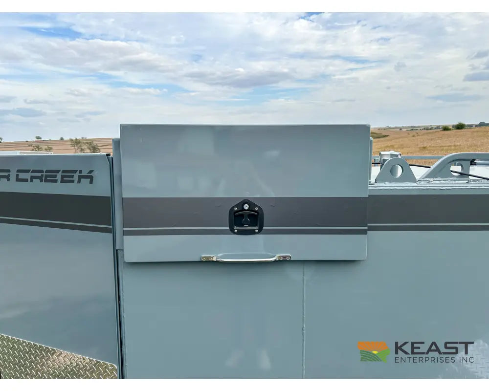 Thunder Creek DW990 Gasoline Fuel Trailer 990 Gallon Capacity Electric Pump Electric Jack Fuel Trailers