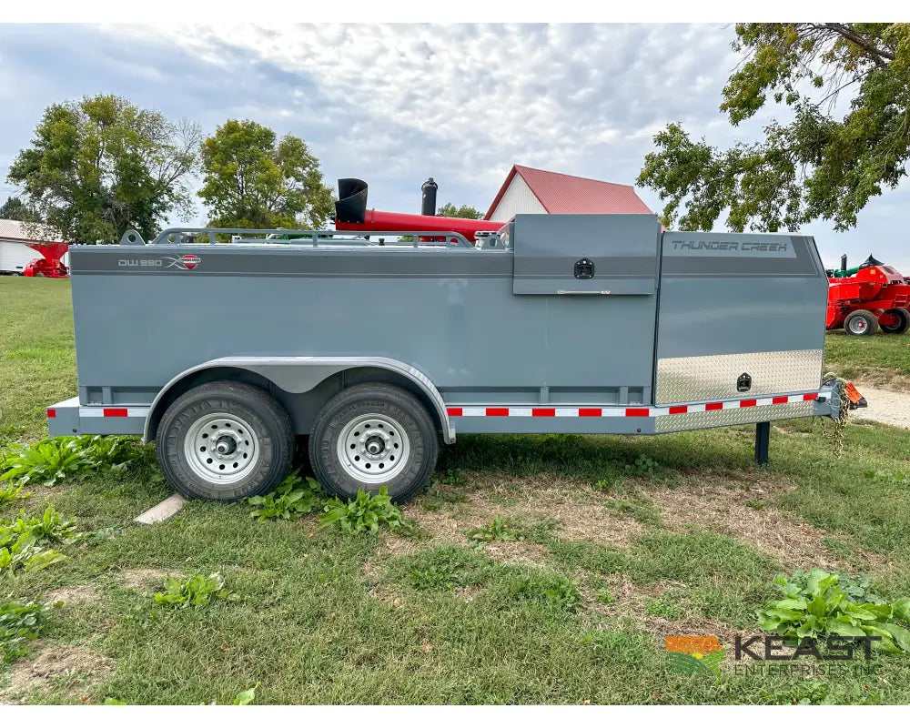 Thunder Creek DW990 Gasoline Fuel Trailer 990 Gallon Capacity Electric Pump Electric Jack Fuel Trailers
