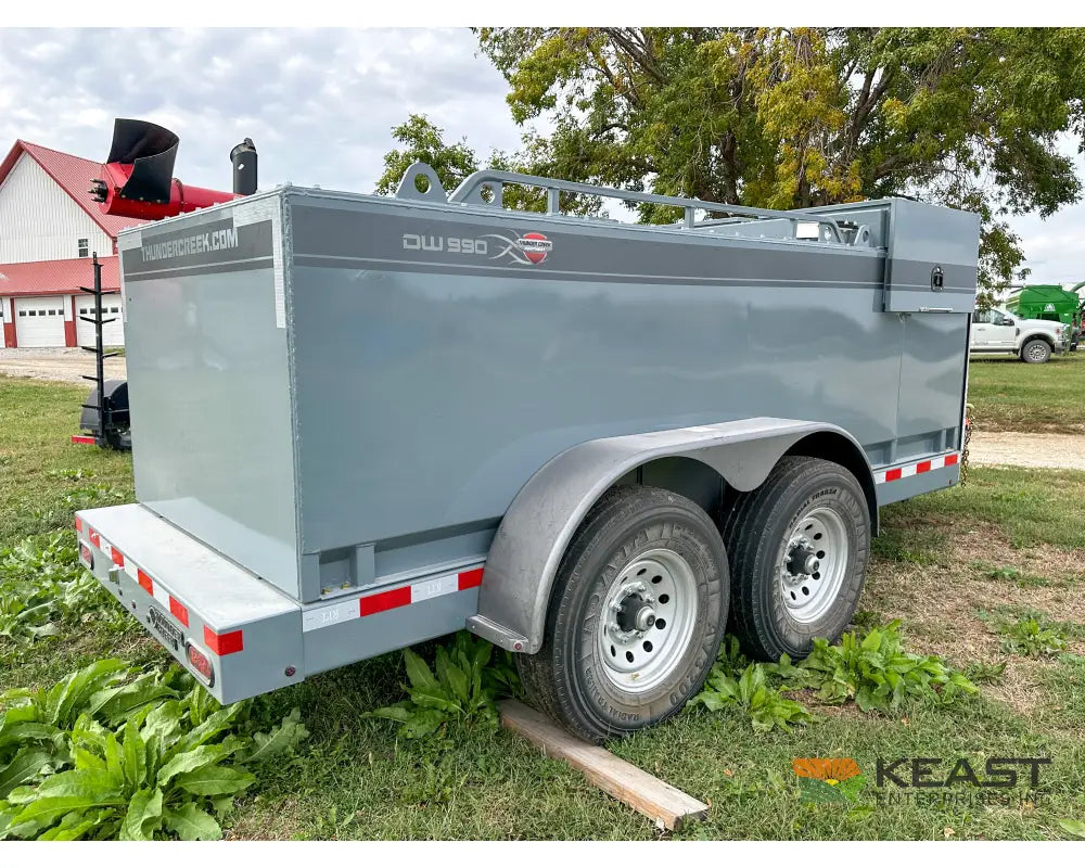 Thunder Creek DW990 Gasoline Fuel Trailer 990 Gallon Capacity Electric Pump Electric Jack Fuel Trailers