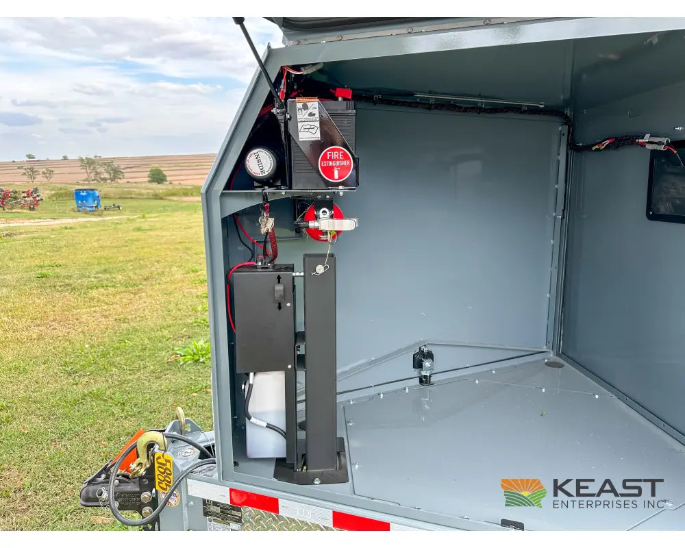 Thunder Creek DW990 Gasoline Fuel Trailer 990 Gallon Capacity Electric Pump Electric Jack Fuel Trailers