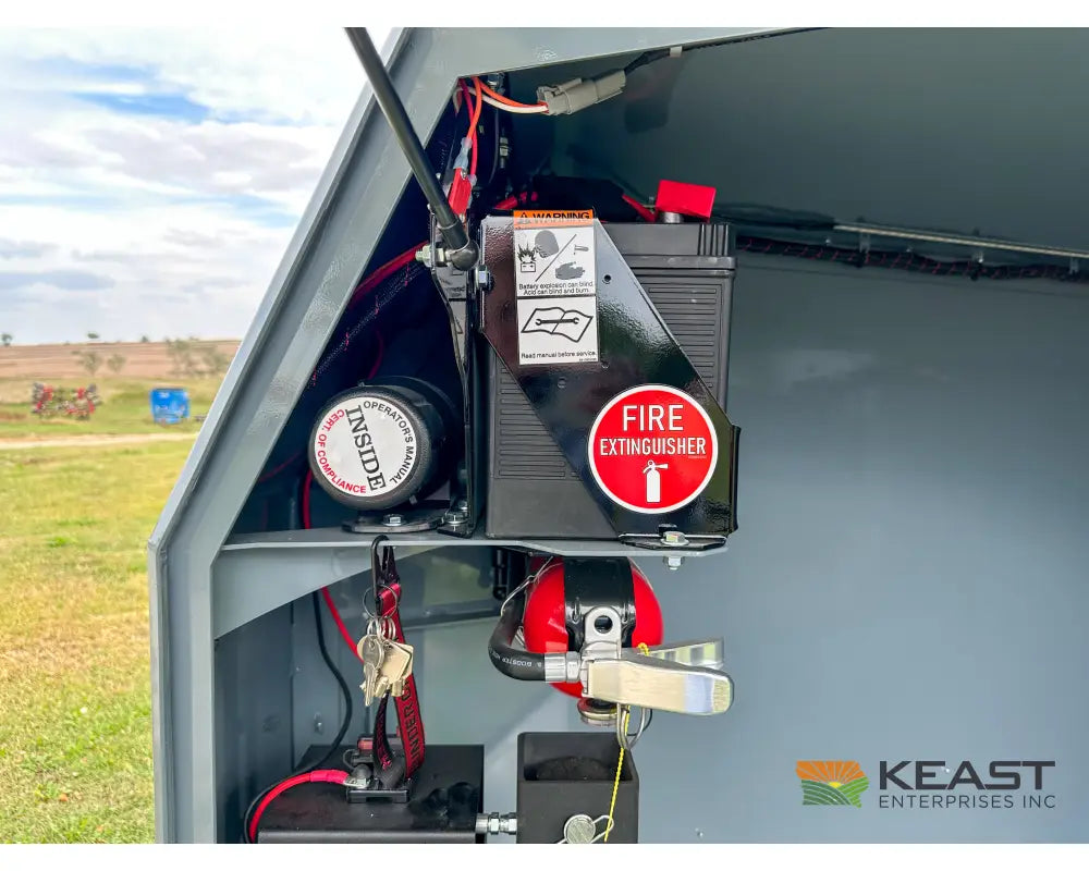 Thunder Creek DW990 Gasoline Fuel Trailer 990 Gallon Capacity Electric Pump Electric Jack Fuel Trailers
