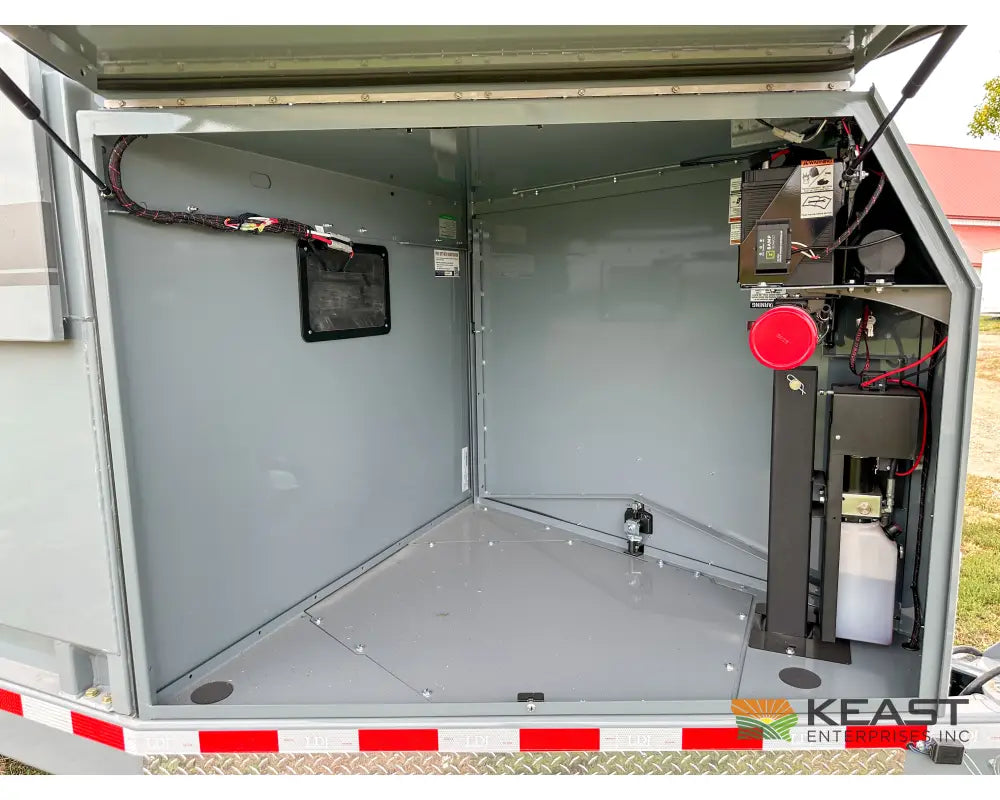 Thunder Creek DW990 Gasoline Fuel Trailer 990 Gallon Capacity Electric Pump Electric Jack Fuel Trailers