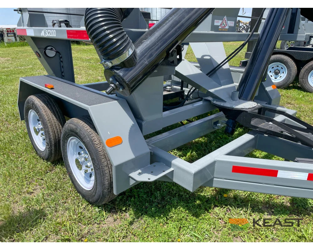 Travis HSC2100 2-Box Seed Tender 8 HP Electric Start Engine Scale Ready Seed Tenders