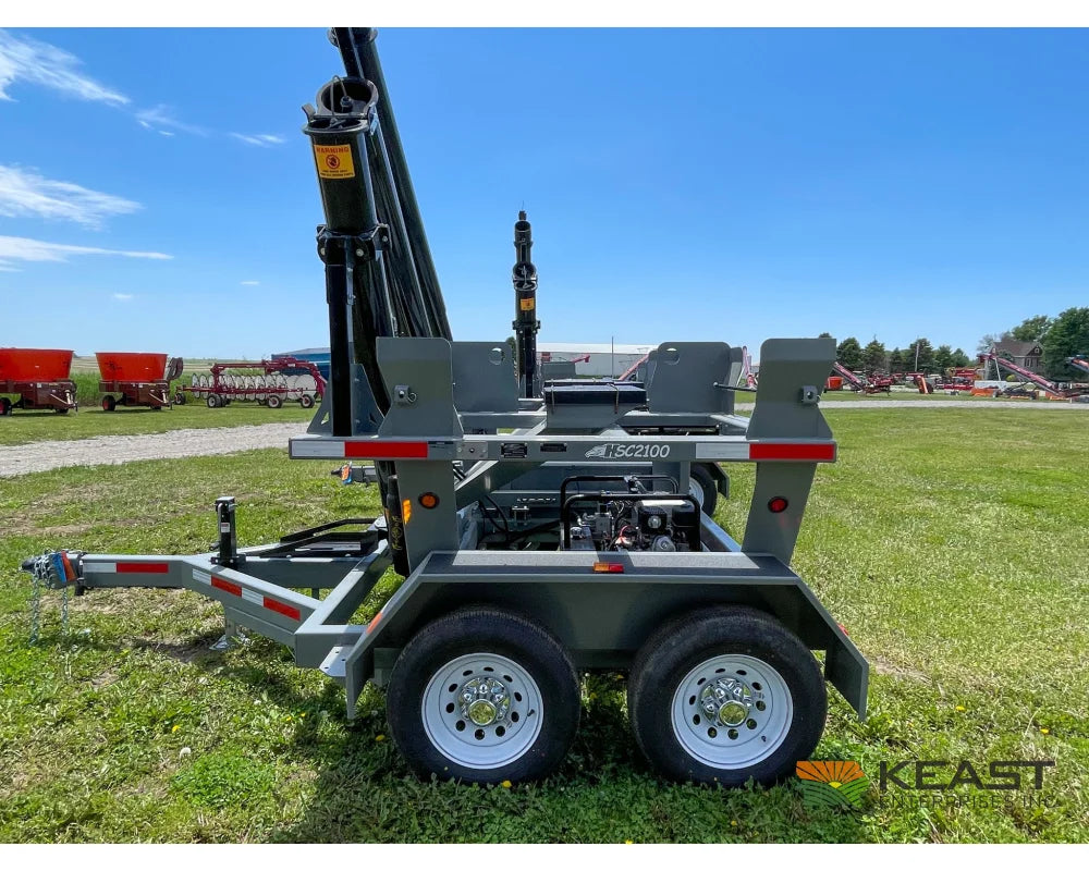 Travis HSC2100 2-Box Seed Tender 8 HP Electric Start Engine Scale Ready Seed Tenders