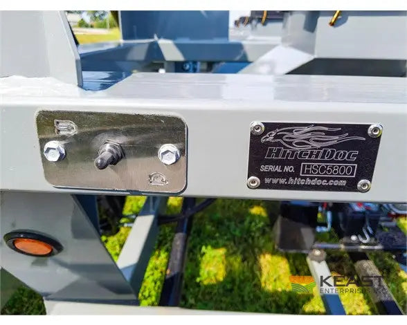 Travis HSC2200 2-Box Seed Tender - 8 HP Electric Start Engine Wireless Remote Scale System Seed Tenders