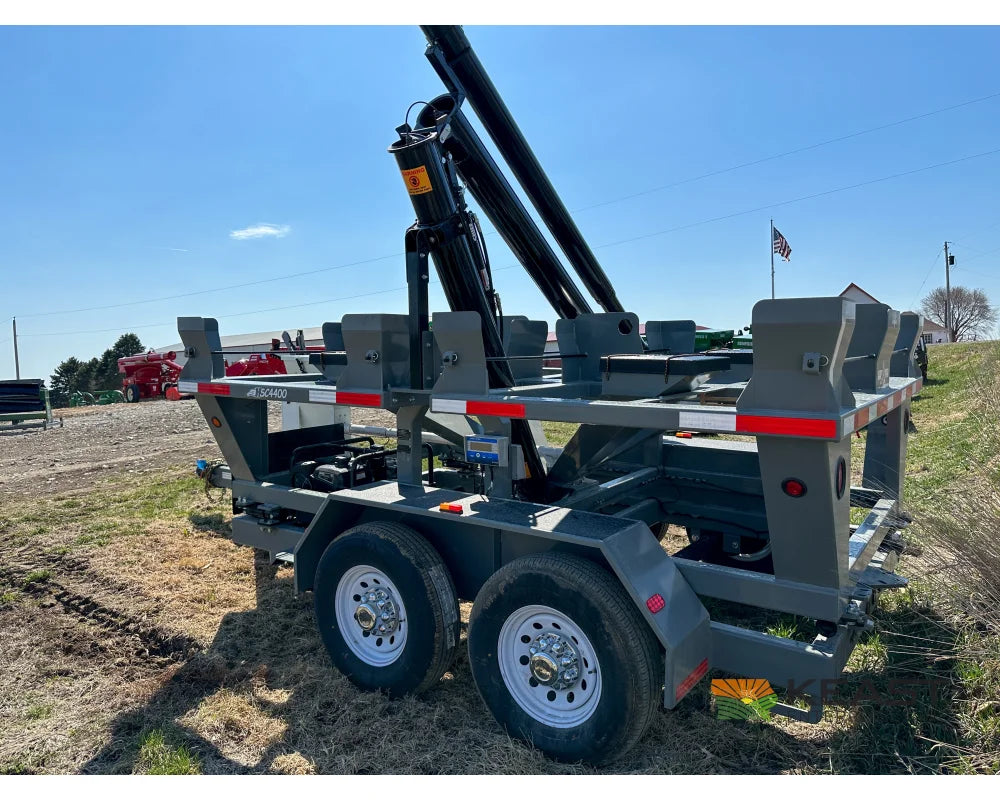 Travis HSC4400 4-Box Seed Tender - 8 HP Electric Start Engine Wireless Remote Scale System Talc Kit Seed Tenders