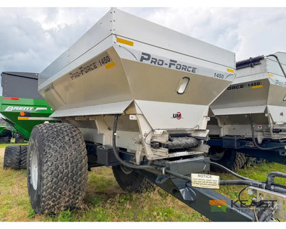 Unverferth Pro-Force 1450 Fertilizer Spreader 14 Ton Hopper Raven RCM ISOBUS Controller - Fertilizer Spreaders