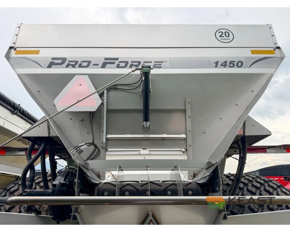 Unverferth Pro-Force 1450 Fertilizer Spreader 14 Ton Hopper Raven RCM ISOBUS Controller - Fertilizer Spreaders