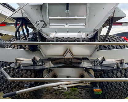 Unverferth Pro-Force 1450 Fertilizer Spreader 14 Ton Hopper Raven RCM ISOBUS Controller - Fertilizer Spreaders