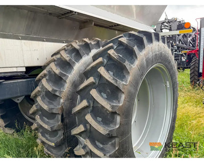 Unverferth Pro-Force 1850 Fertilizer/Lime Spreader 18 Ton Hopper Duals Raven RCM ISOBUS Controller - Fertilizer