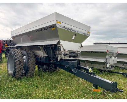 Unverferth Pro-Force 1850 Fertilizer/Lime Spreader 18 Ton Hopper Duals Raven RCM ISOBUS Controller - Fertilizer