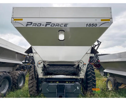 Unverferth Pro-Force 1850 Fertilizer/Lime Spreader 18 Ton Hopper Duals Raven RCM ISOBUS Controller - Fertilizer