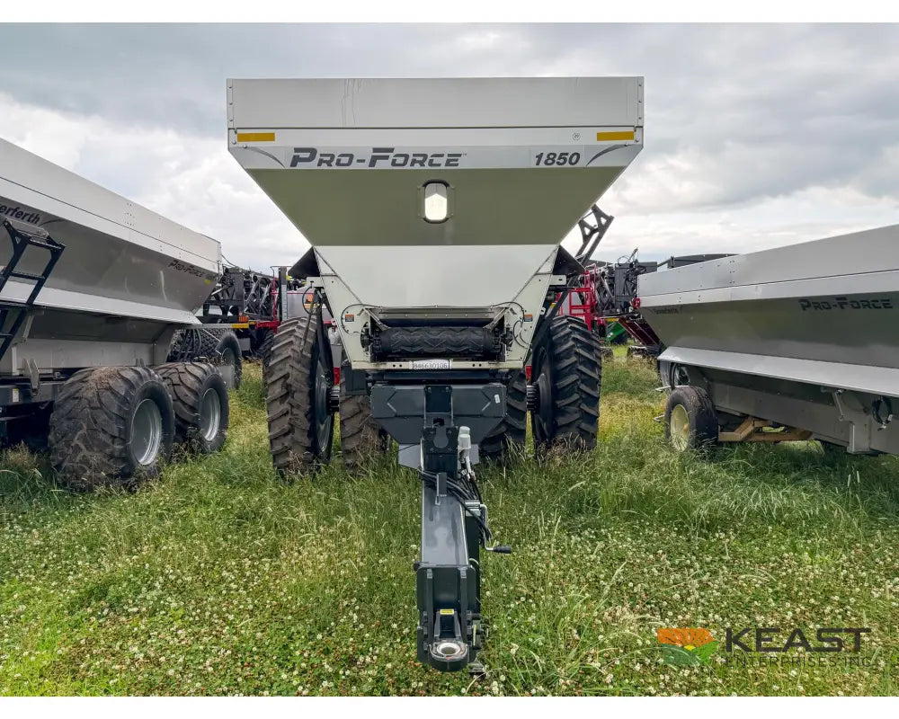 Unverferth Pro-Force 1850 Fertilizer/Lime Spreader 18 Ton Hopper Duals Raven RCM ISOBUS Controller - Fertilizer