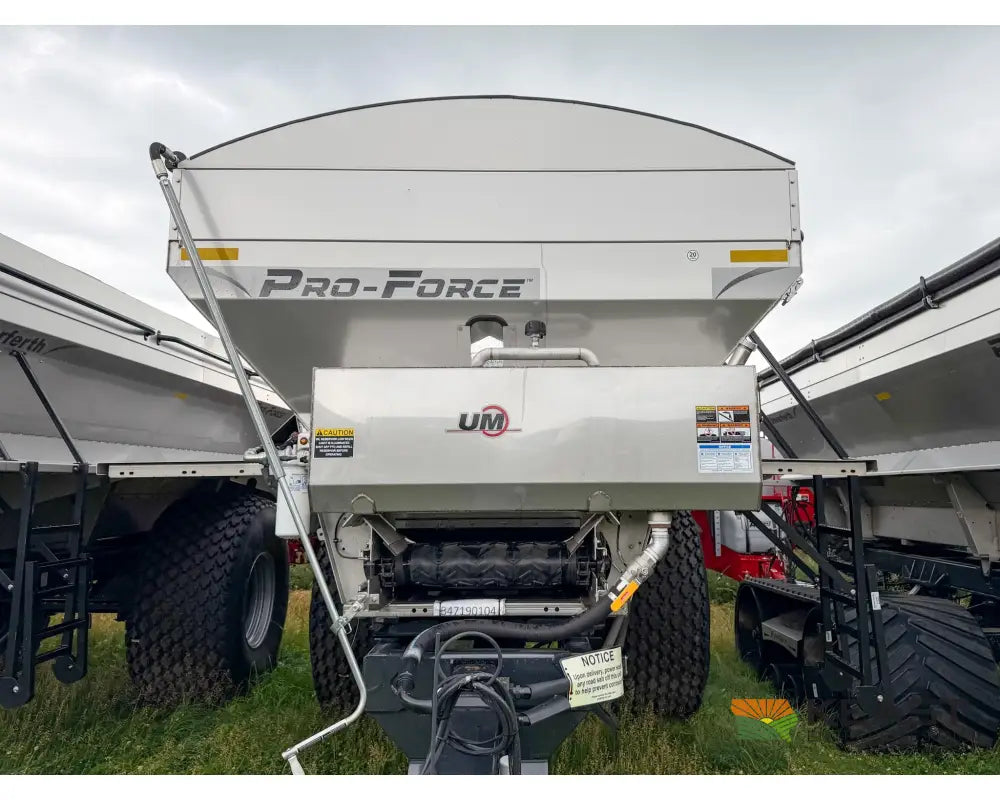 Unverferth Pro-Force 1850 Fertilizer/Lime Spreader 18 Ton Hopper Raven RCM ISOBUS Controller - Fertilizer Spreaders