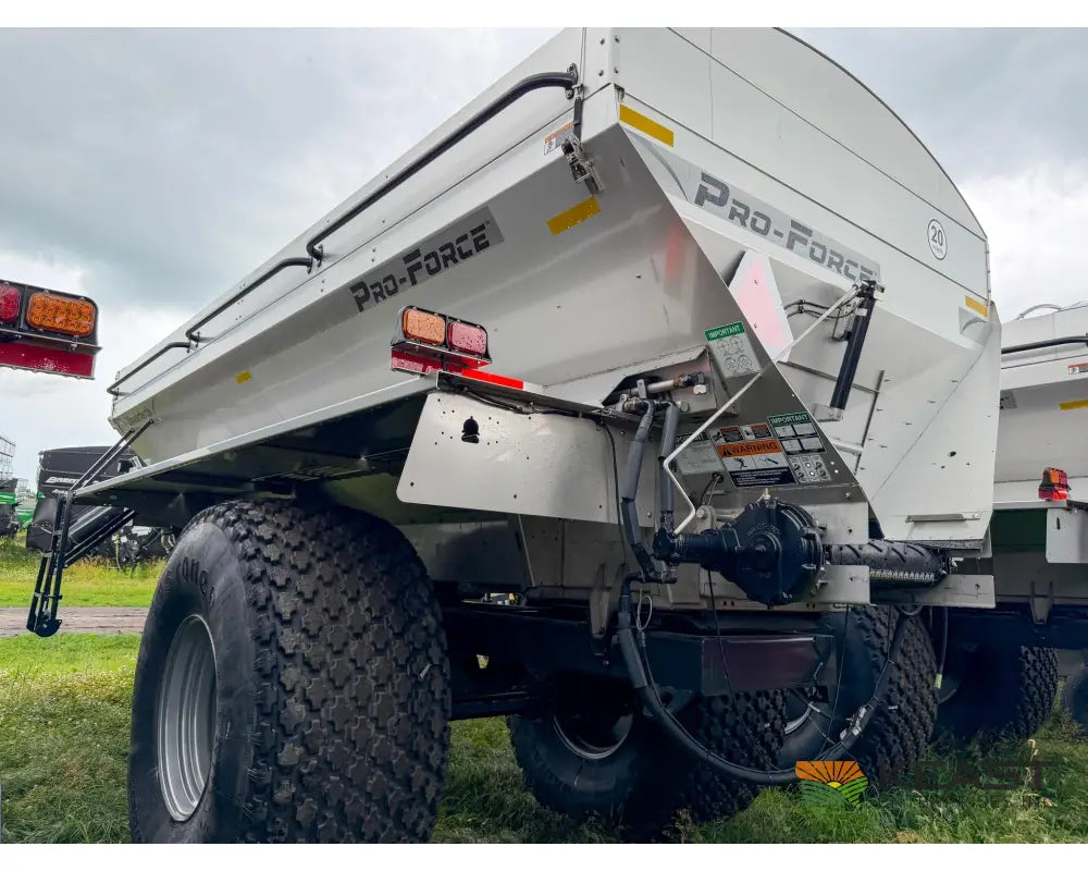 Unverferth Pro-Force 1850 Fertilizer/Lime Spreader 18 Ton Hopper Raven RCM ISOBUS Controller - Fertilizer Spreaders