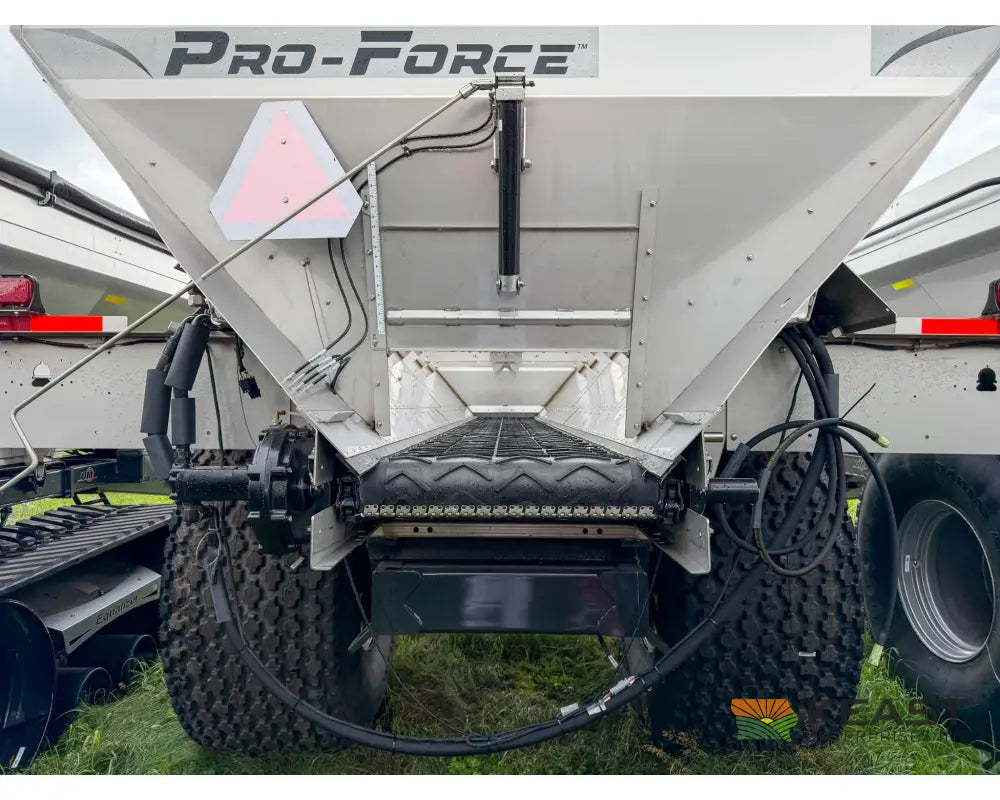 Unverferth Pro-Force 1850 Fertilizer/Lime Spreader 18 Ton Hopper Raven RCM ISOBUS Controller - Fertilizer Spreaders
