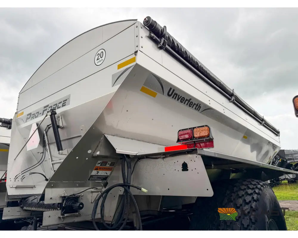 Unverferth Pro-Force 1850 Fertilizer/Lime Spreader 18 Ton Hopper Raven RCM ISOBUS Controller - Fertilizer Spreaders