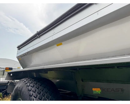 Unverferth Pro-Force 2250 Fertilizer Spreader 22 Ton Hopper Raven RCM ISOBUS Controller - Fertilizer Spreaders