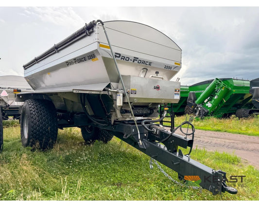 Pro-Force 2250 Fertilizer Spreader