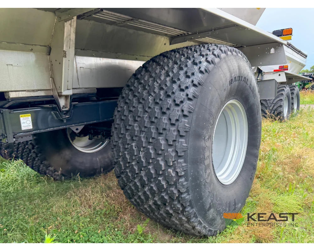 Unverferth Pro-Force 2250 Fertilizer Spreader 22 Ton Hopper Raven RCM ISOBUS Controller - Fertilizer Spreaders