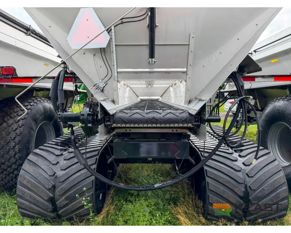 Unverferth Pro-Force 2250 Fertilizer Spreader 22 Ton Hopper Tracks Raven RCM ISOBUS Controller - Fertilizer Spreaders